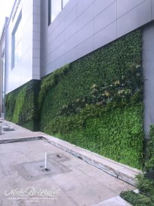 Phipps-Plaza-artificial-green-wall